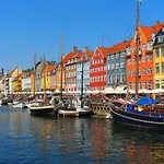 Cozy Near Tivoli & Nyhavn * Kopenhaga