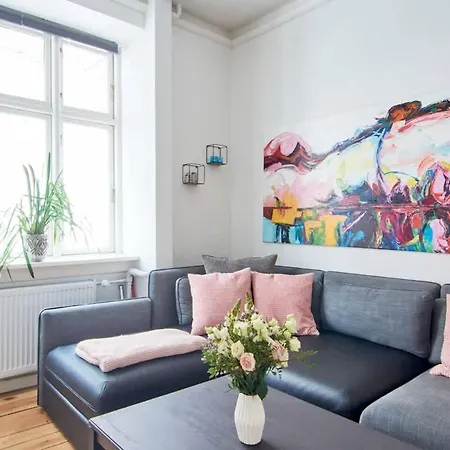 Cozy Near Tivoli & Nyhavn Daire