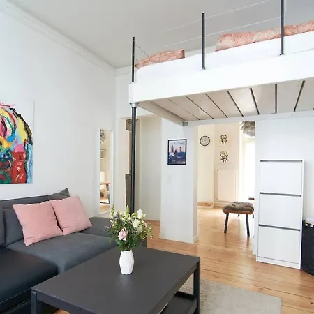 Cozy Near Tivoli & Nyhavn Daire
