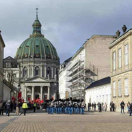 Cozy Near Tivoli & Nyhavn *