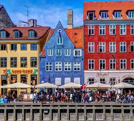 Daire Cozy Near Tivoli & Nyhavn